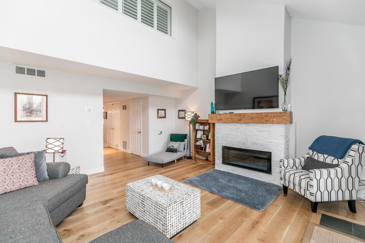 Stunning Townhouse - 3 Bdrm Blue Mountain Village Sauna! ブルー・マウンテンズ エクステリア 写真