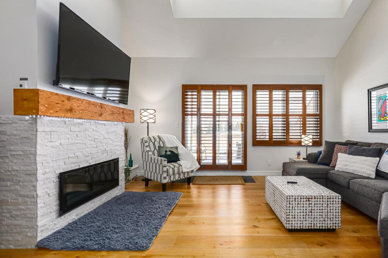Stunning Townhouse - 3 Bdrm Blue Mountain Village Sauna! ブルー・マウンテンズ エクステリア 写真